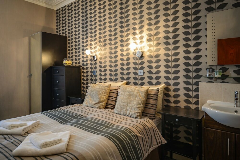 Фото Tanes Hotel