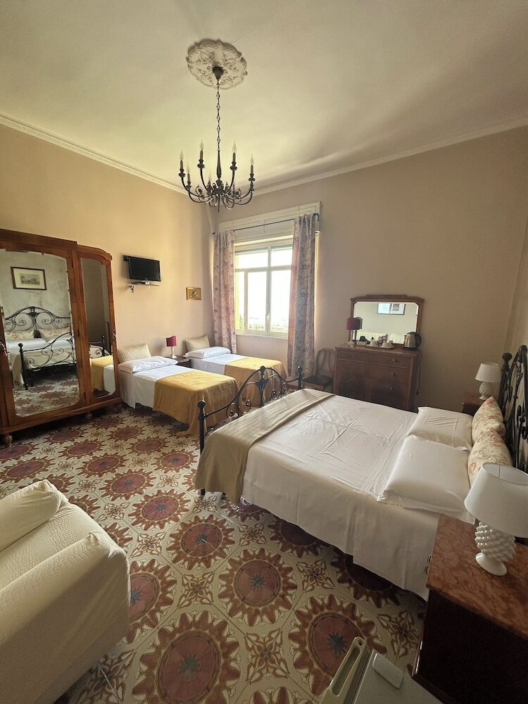 Фото B&b La finestra sulla valle