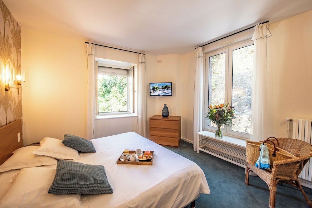 Фото Hotel De La Vallee