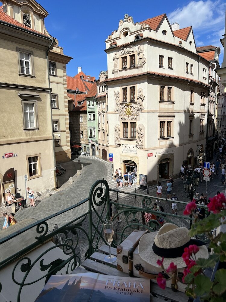 Фото Royal Road Residence