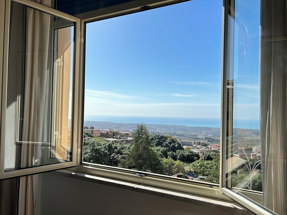 Фото B&b La finestra sulla valle