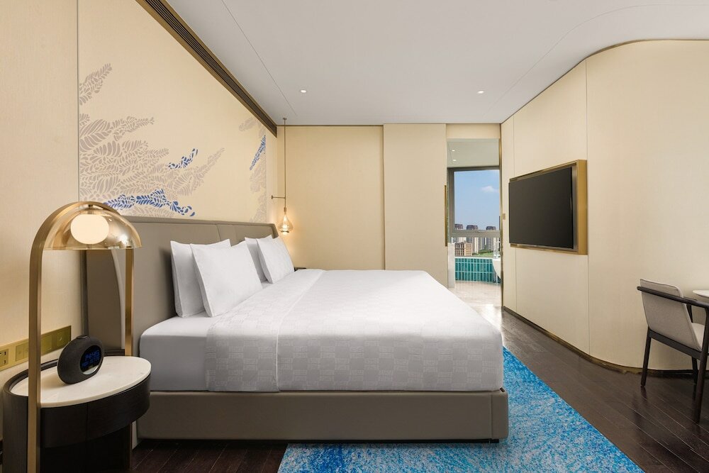 Фото HUALUXE Shanghai Changfeng Park by IHG