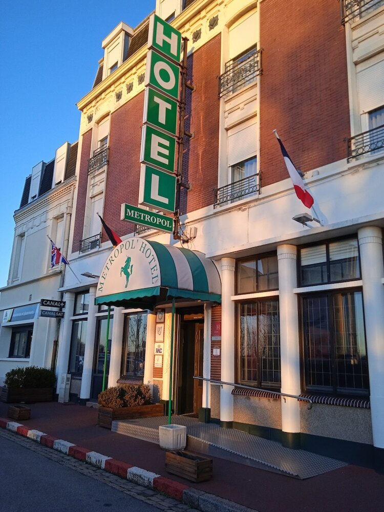 Фото отеля 1