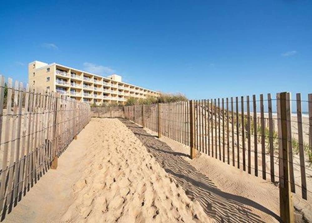 Фото Quality Inn Oceanfront