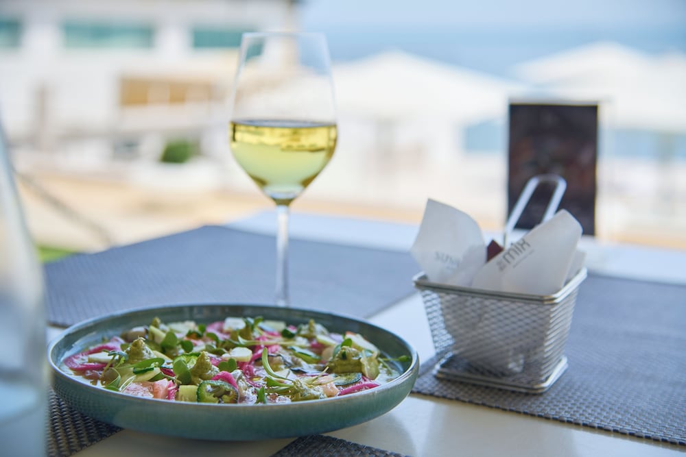 Фото Farol Hotel