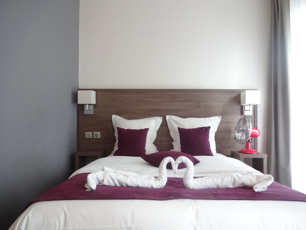 Фото Hotel La Perle Montparnasse