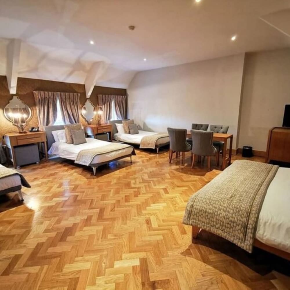 Фото Langton House Hotel