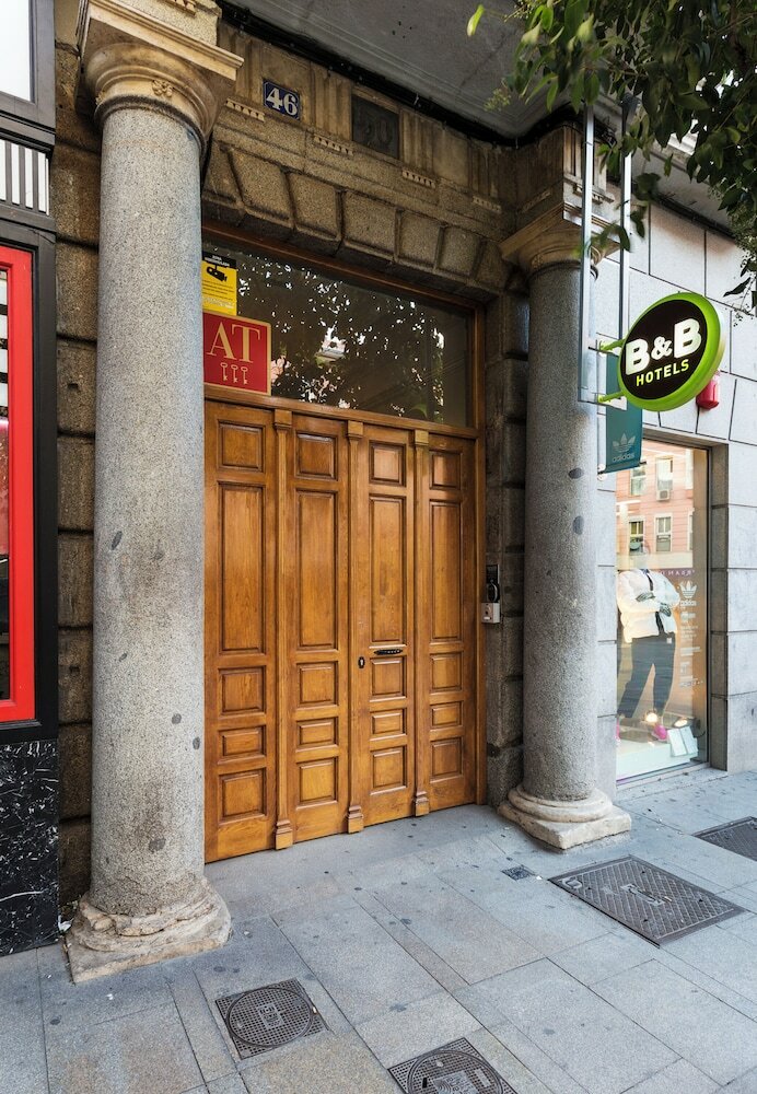 Фото отеля 3