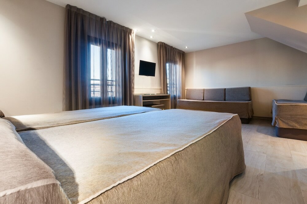 Фото Hotel Santa Marta