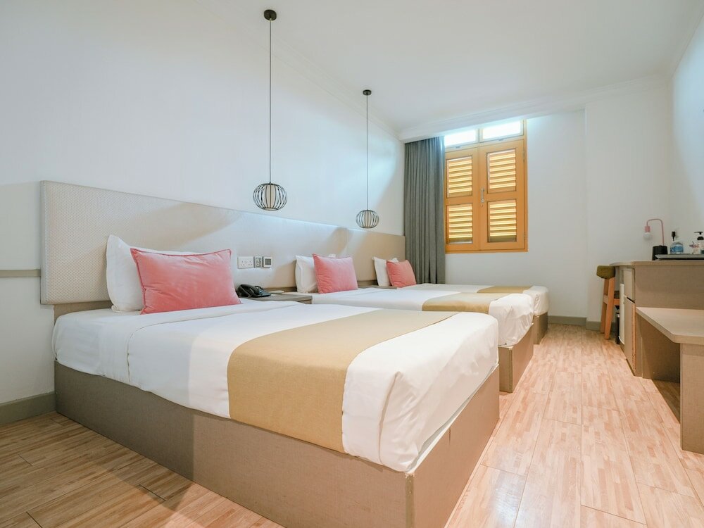 Фото Champion Hotel