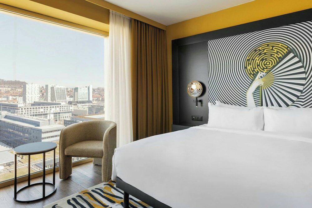 Фото Renaissance Zurich Tower Hotel