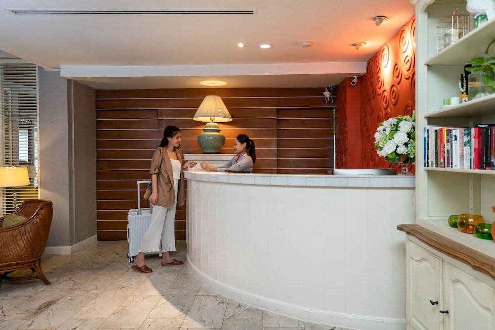 Фото отеля 2