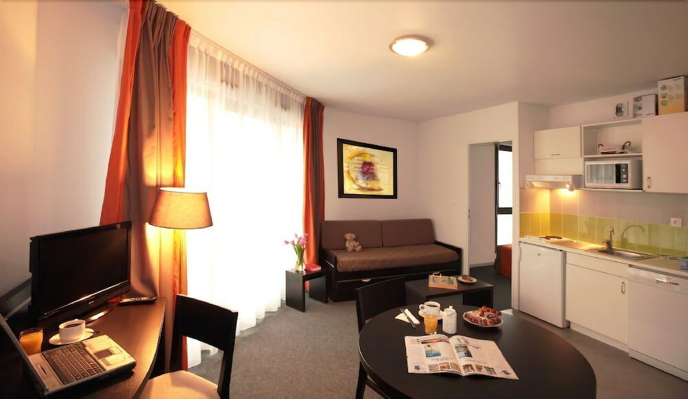 Фото Nemea Nancy Appart'hotel