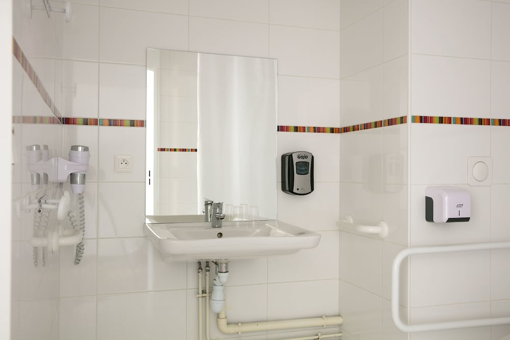 Фото Hôtel Clermont Estaing