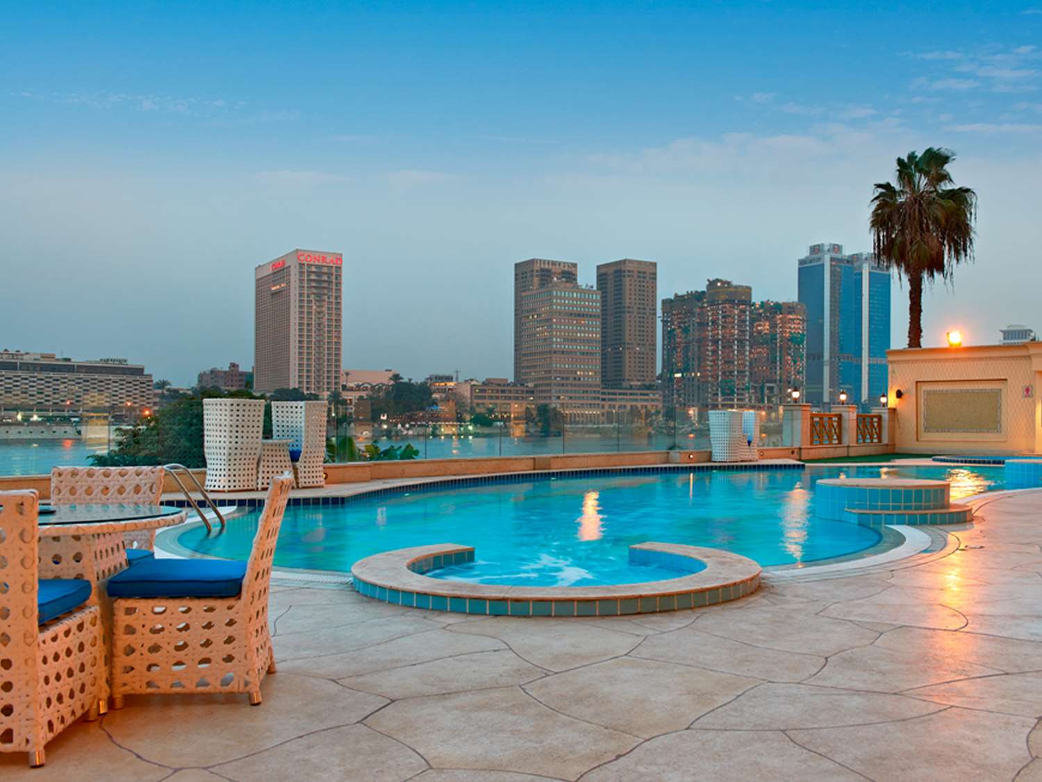 Фото Hilton Cairo Zamalek Residences