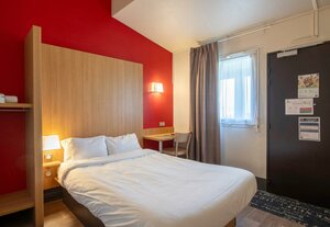 B&b Hotel Amiens (Hauts-de-France, Somme, Arrondissement d'Amiens, Boves, Pole Jules Verne), hotel