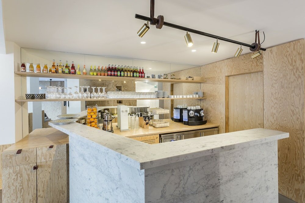 Фото Hotel Montholon Paris