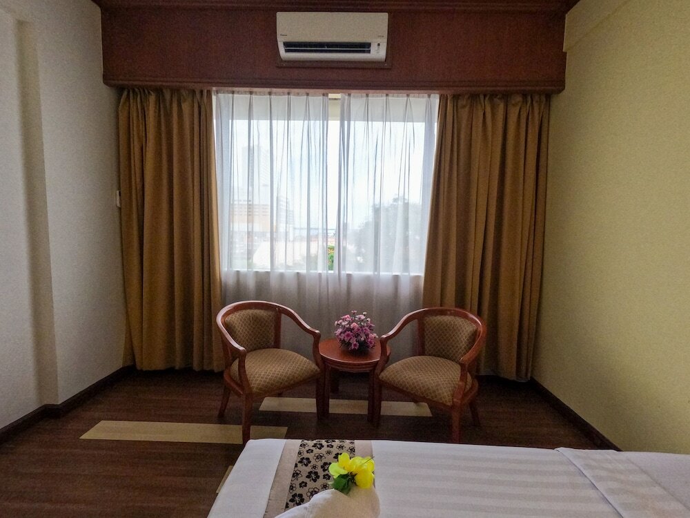 Фото Hotel Sandakan