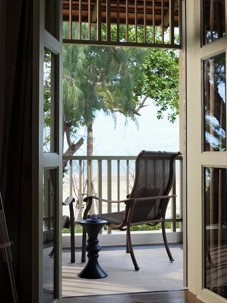 Фото Charras Bhawan Hotel and Residences