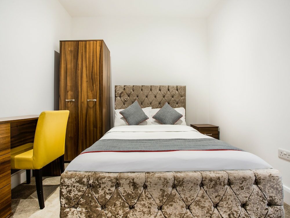 Фото Oyo The Arch, Wembly Stadium