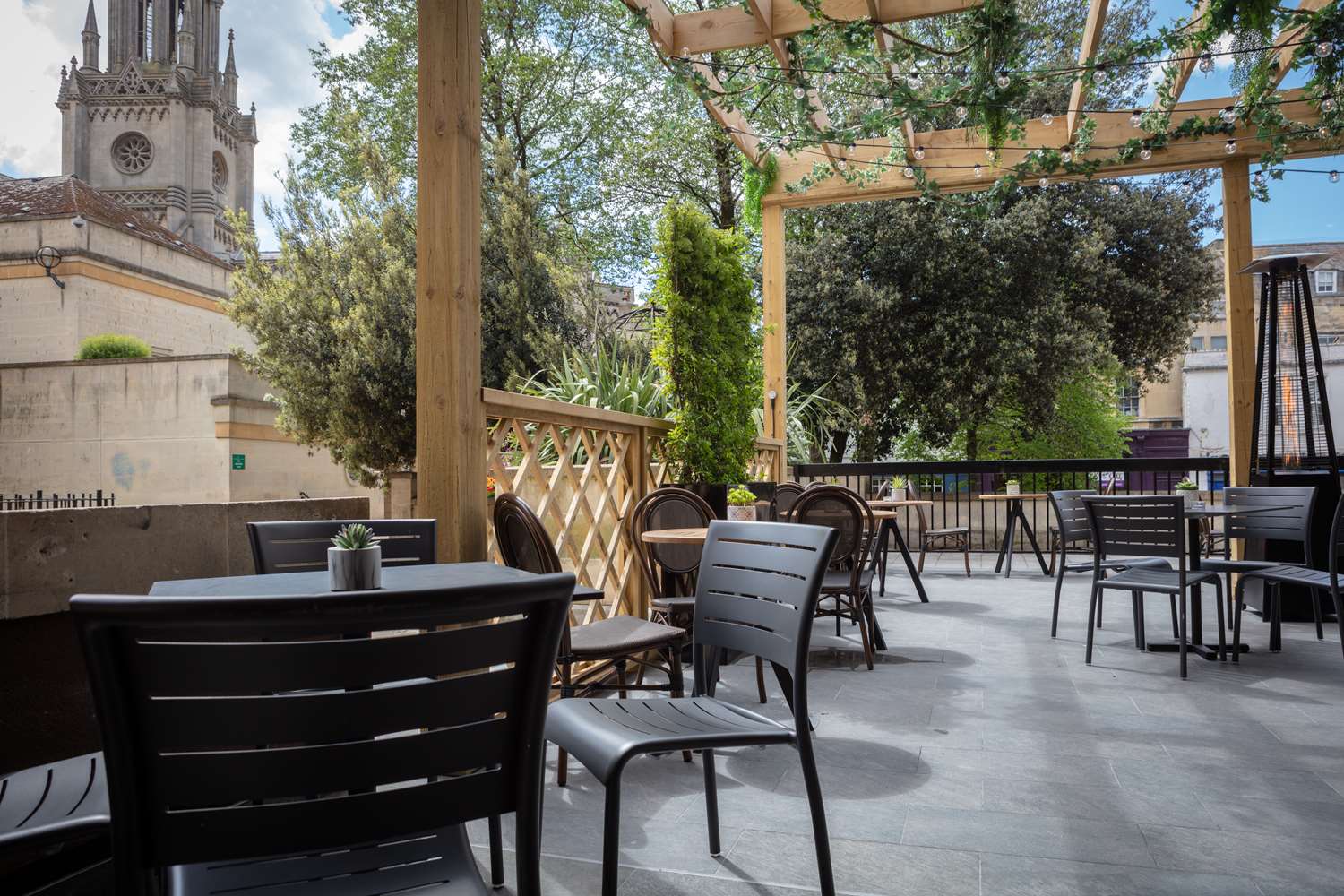 Фото DoubleTree by Hilton Bath