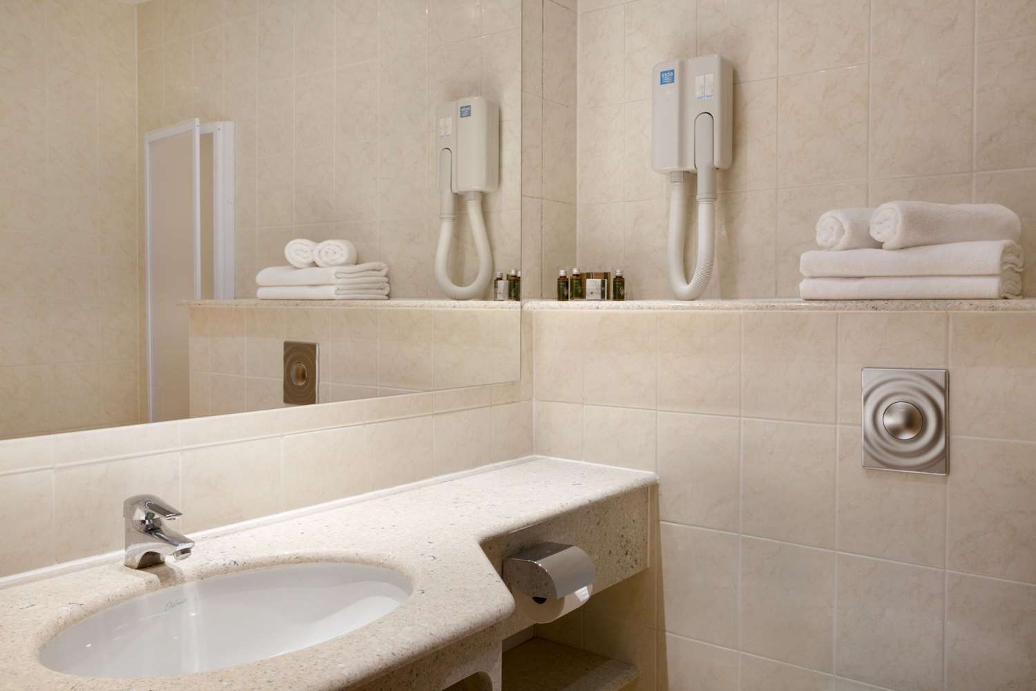 Фото Ramada Hotel & Suites by Wyndham Kranjska Gora