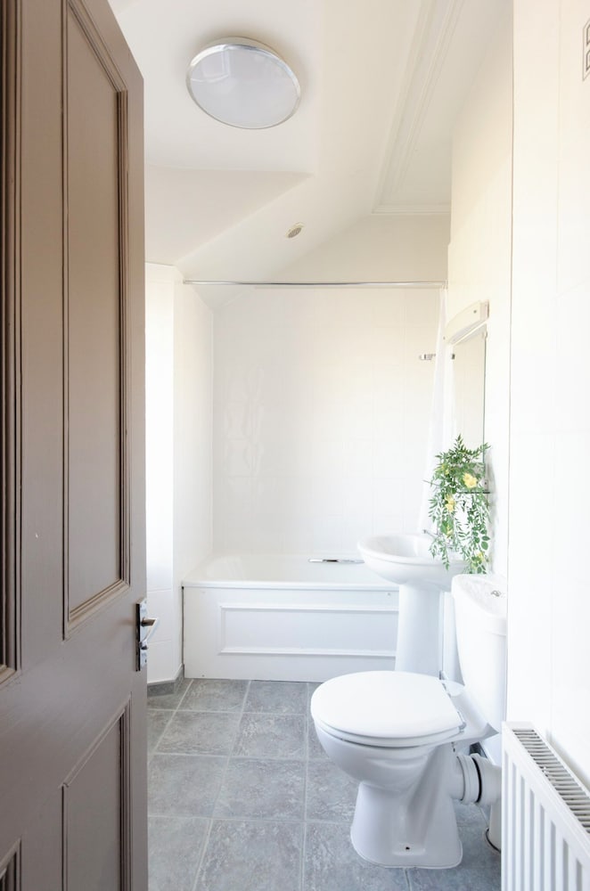 Фото The Park Guest House