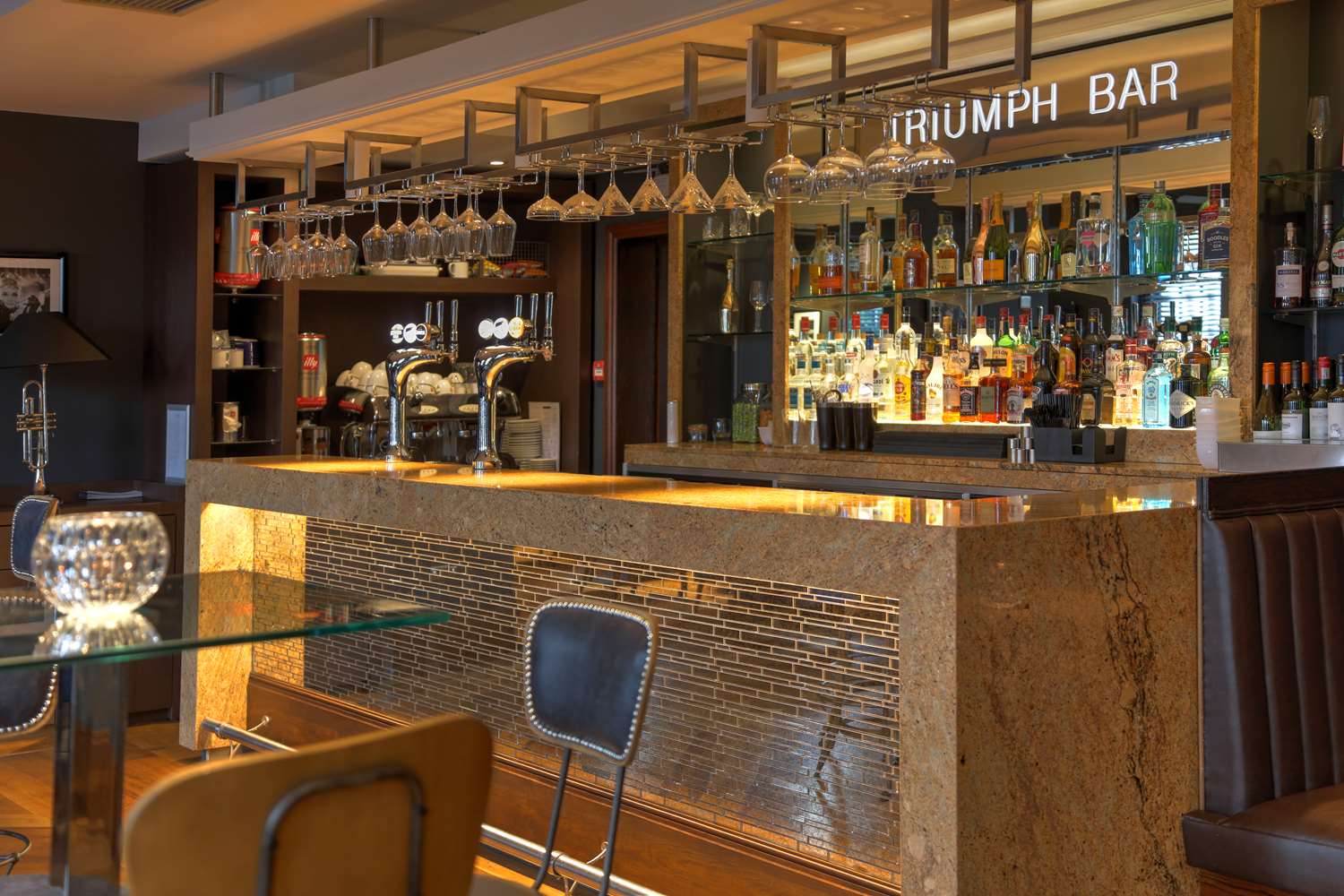 Фото Best Western Plus Birmingham Nec Meriden Manor Hotel