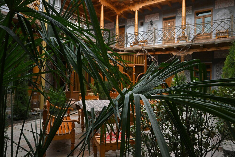 Фото Гранд Нодирбек