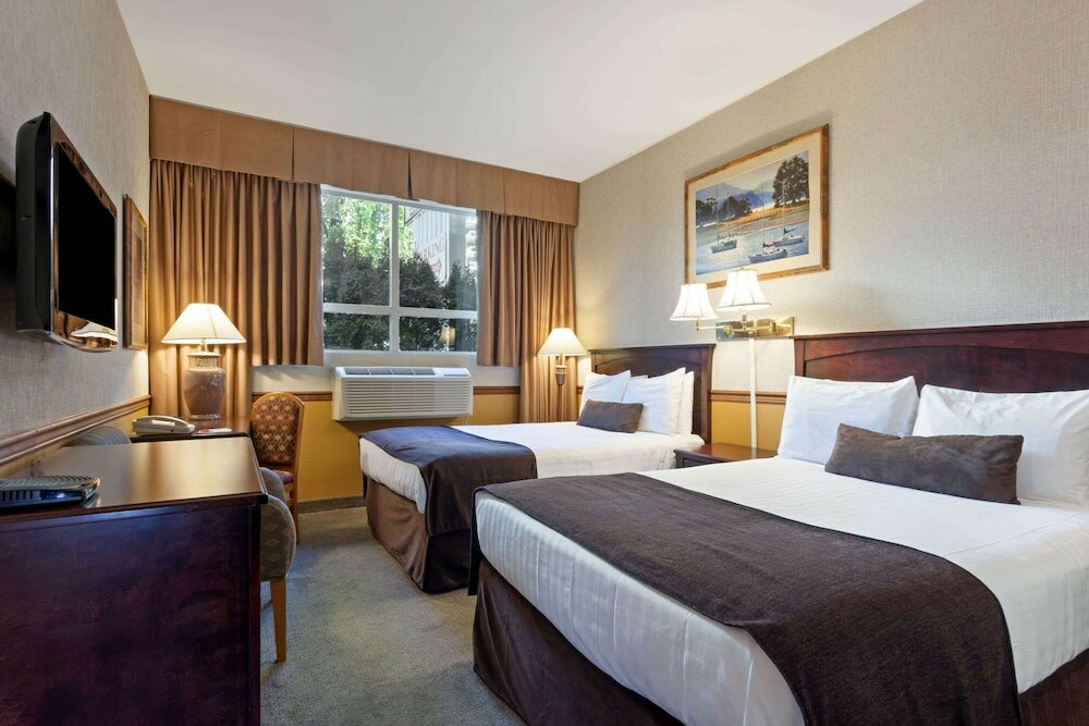 Фото SureStay by Best Western Richmond Vancouver Airport
