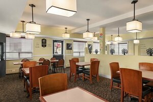 Гостиница Nova Inn Yellowknife