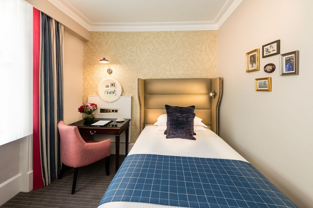 Фото The Bailey's Hotel London