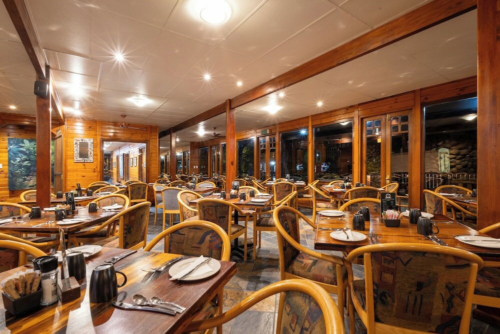 Фото Knysna Log-Inn Hotel