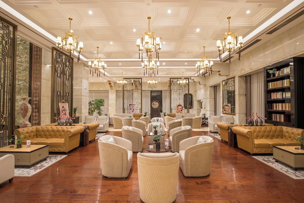 Фото Royal Garden Hotel Shanghai