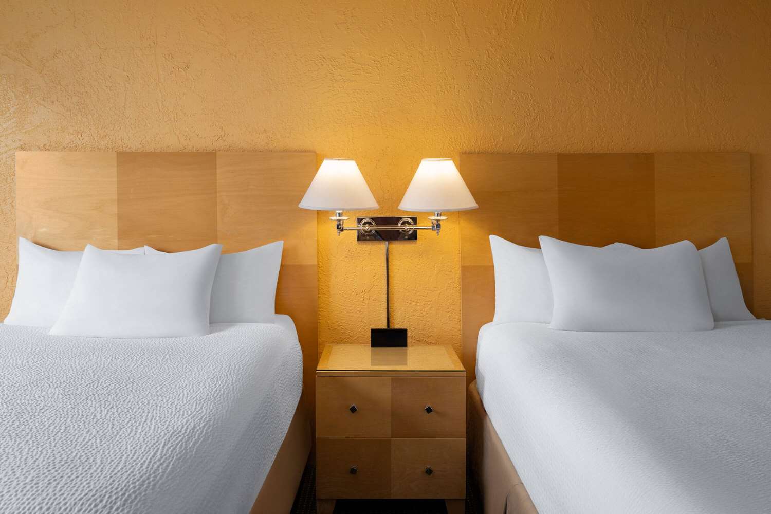 Фото Ramada by Wyndham Tucson