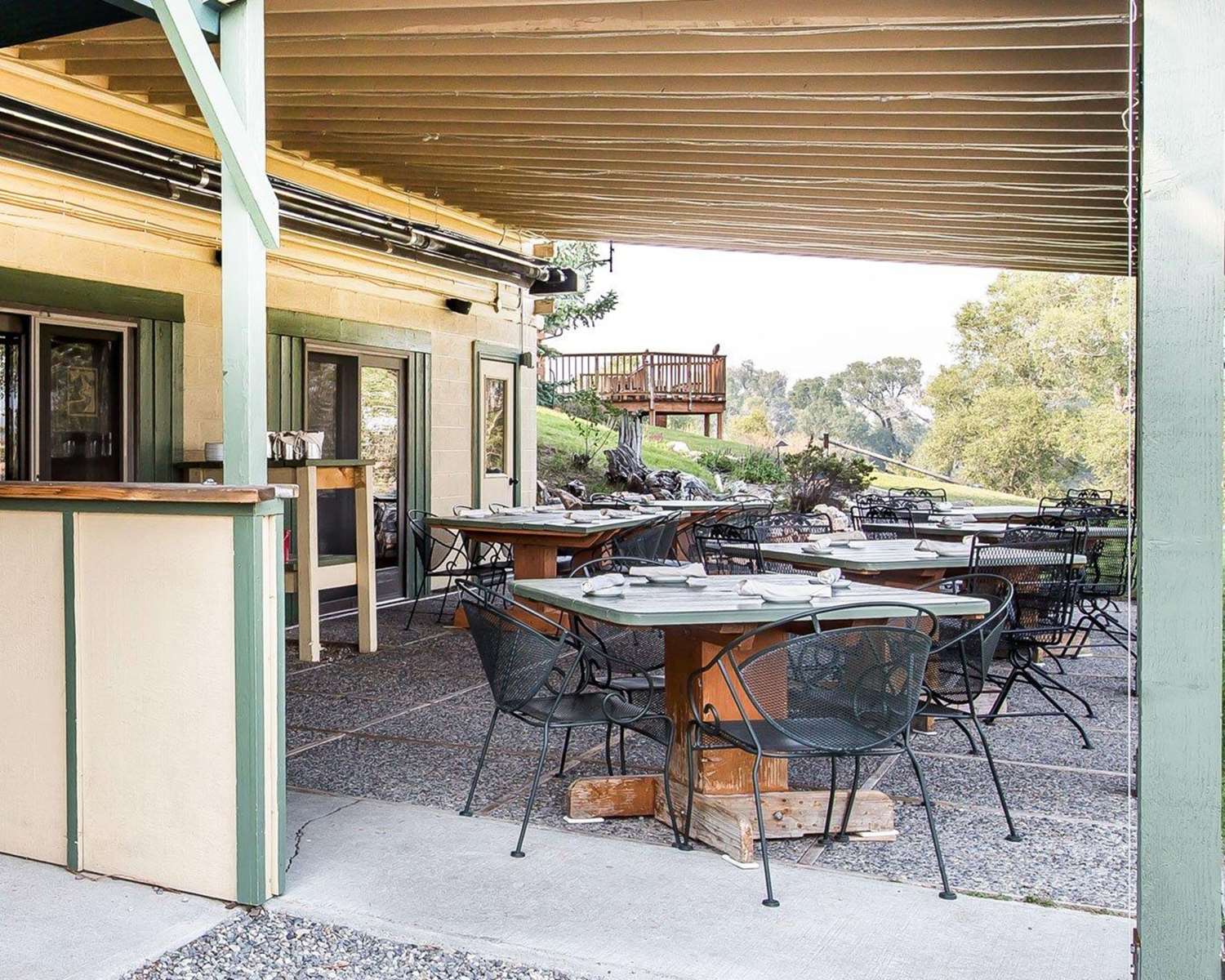 Фото Yellowstone Valley Lodge, Ascend Hotel Collection