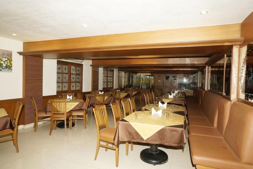 Фото Nahar Manchester Inn