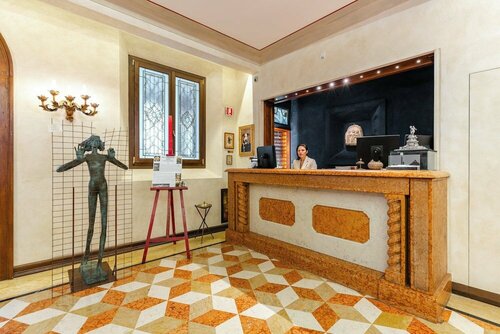 Внешний вид отеля Art Hotel Commercianti в Болонье, фото 2