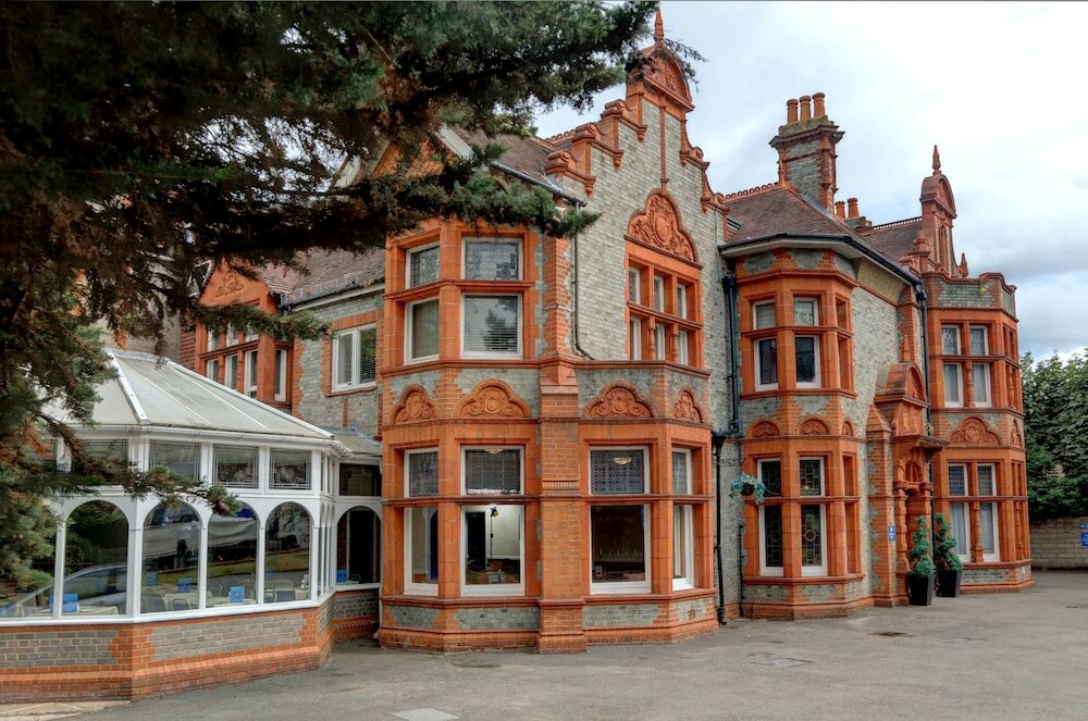 Фото Sure Hotel by Best Western Reading