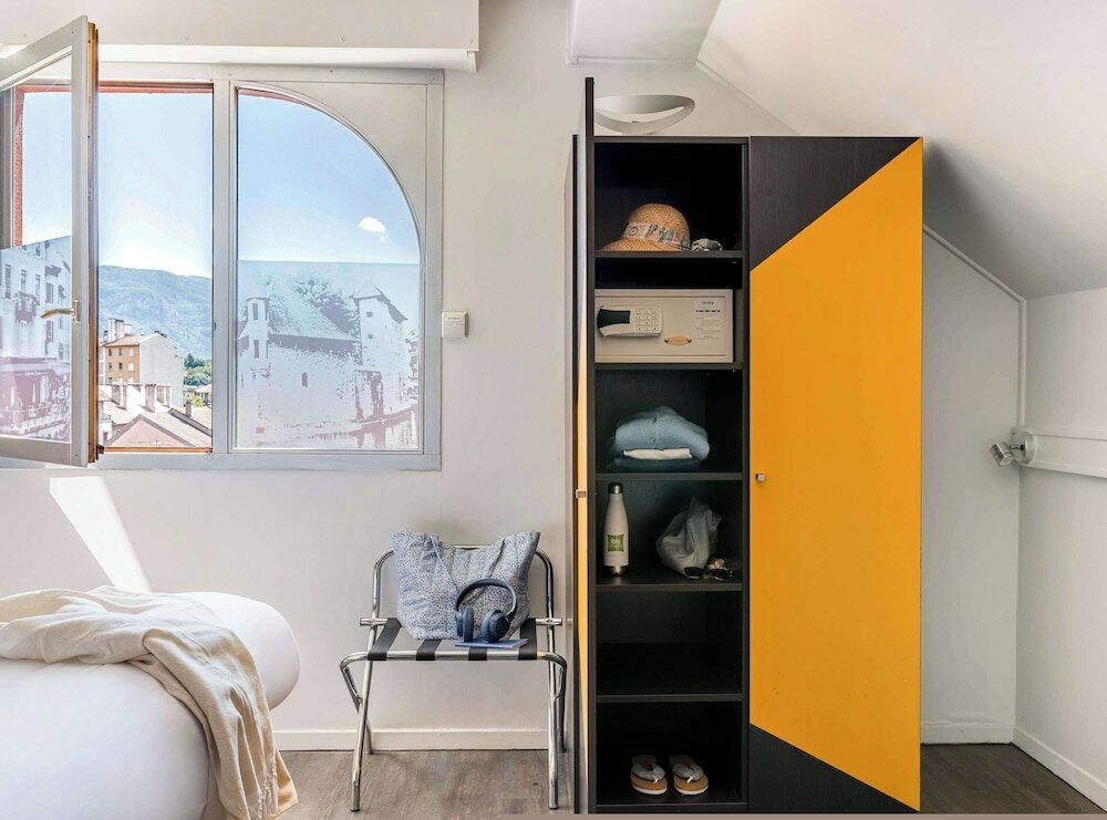 Фото Ibis Styles Annecy Centre Gare