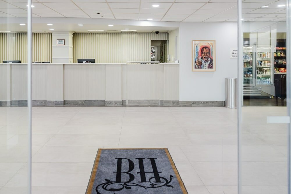 Фото Brent House Hotel