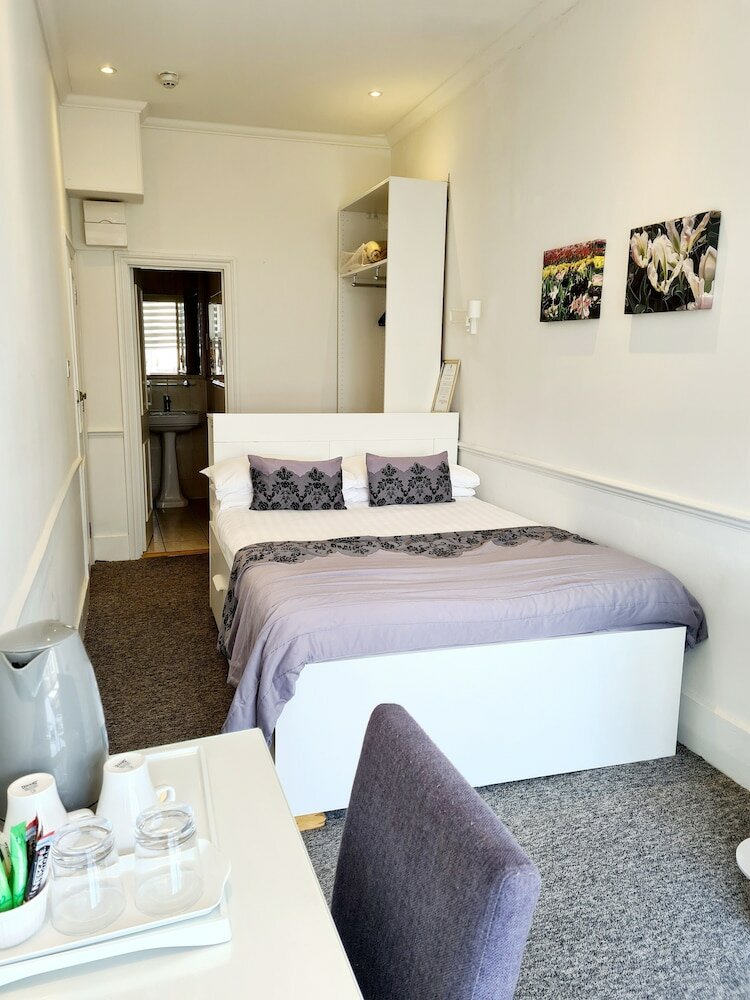 Фото Rushmore Hotel