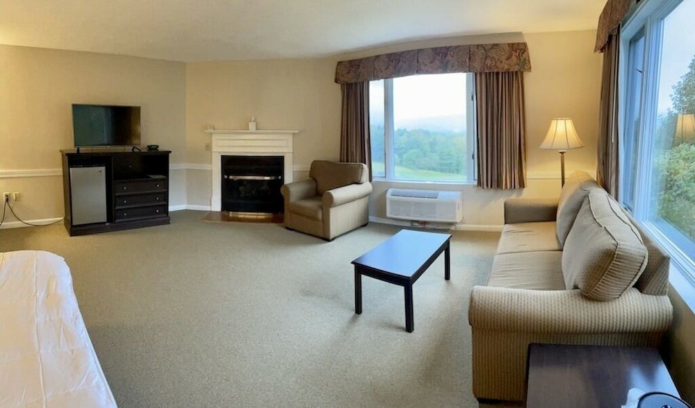 Фото The Lucerne Inn