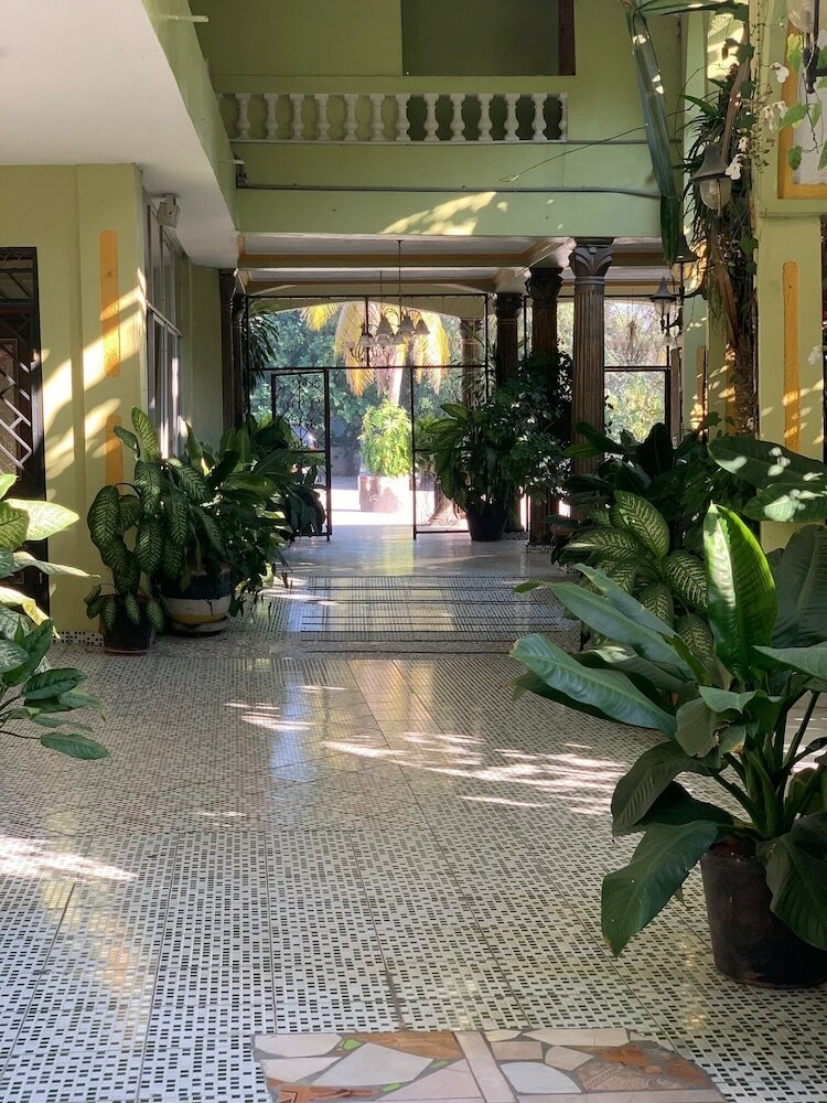 Фото Pavillon des Receptions & Hotel