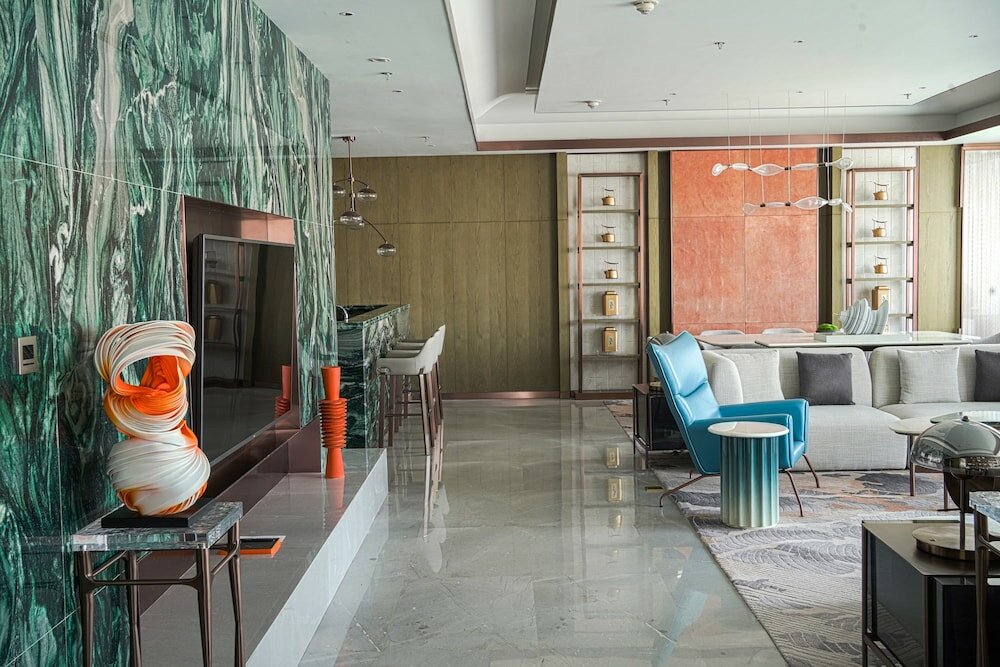 Фото Crowne Plaza Qingdao Jinshui, an Ihg Hotel