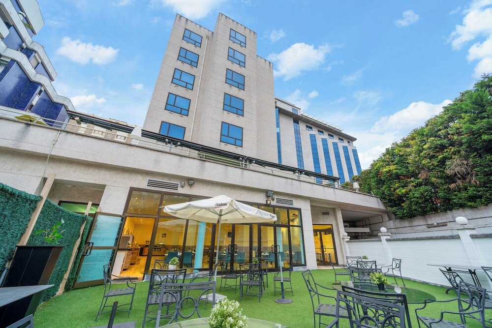 Фото отеля 3