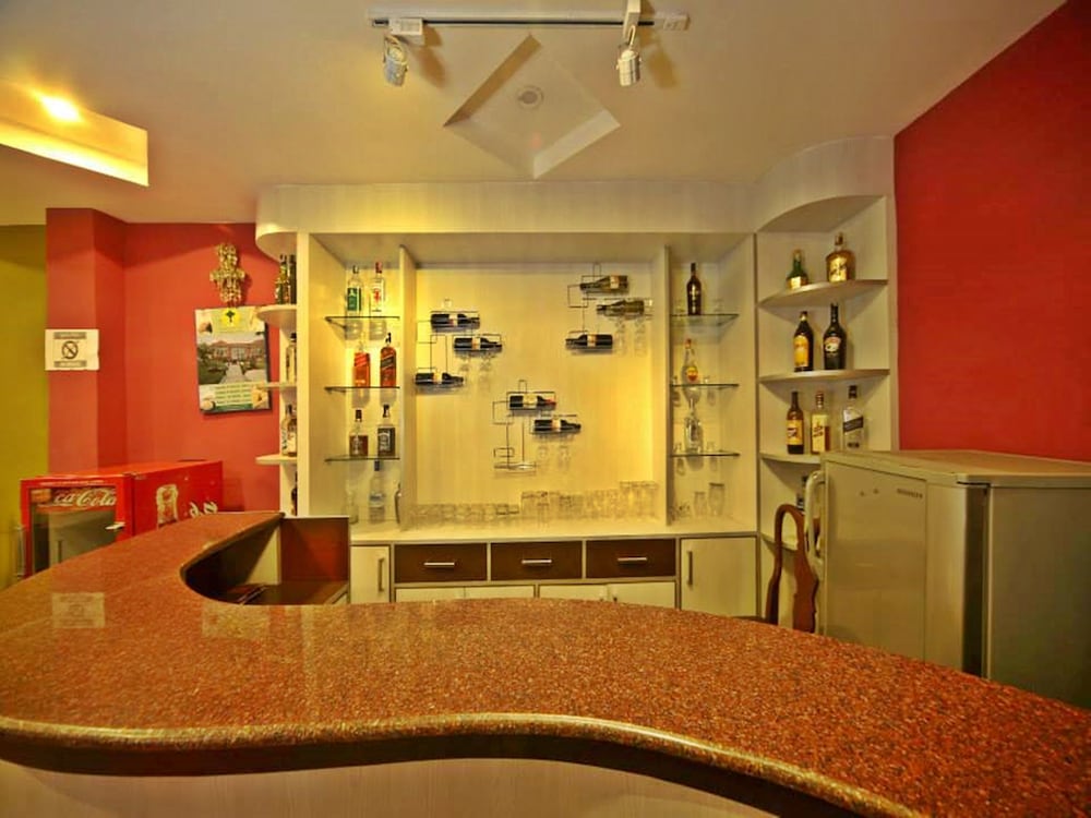 Фото Hotel Pleasure Home