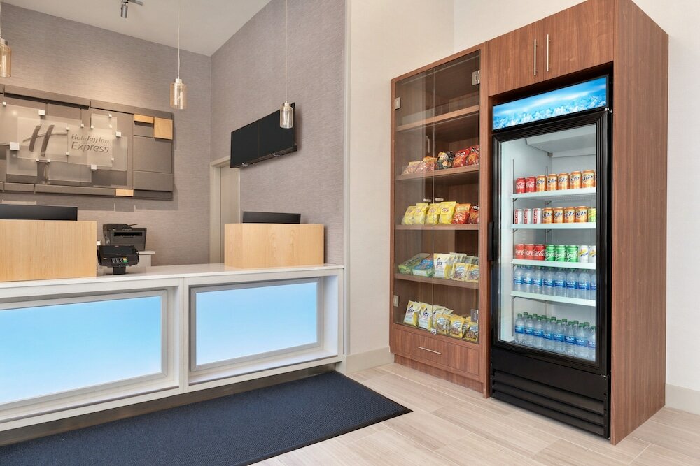 Фото Holiday Inn Express Jamaica - JFK AirTrain - NYC