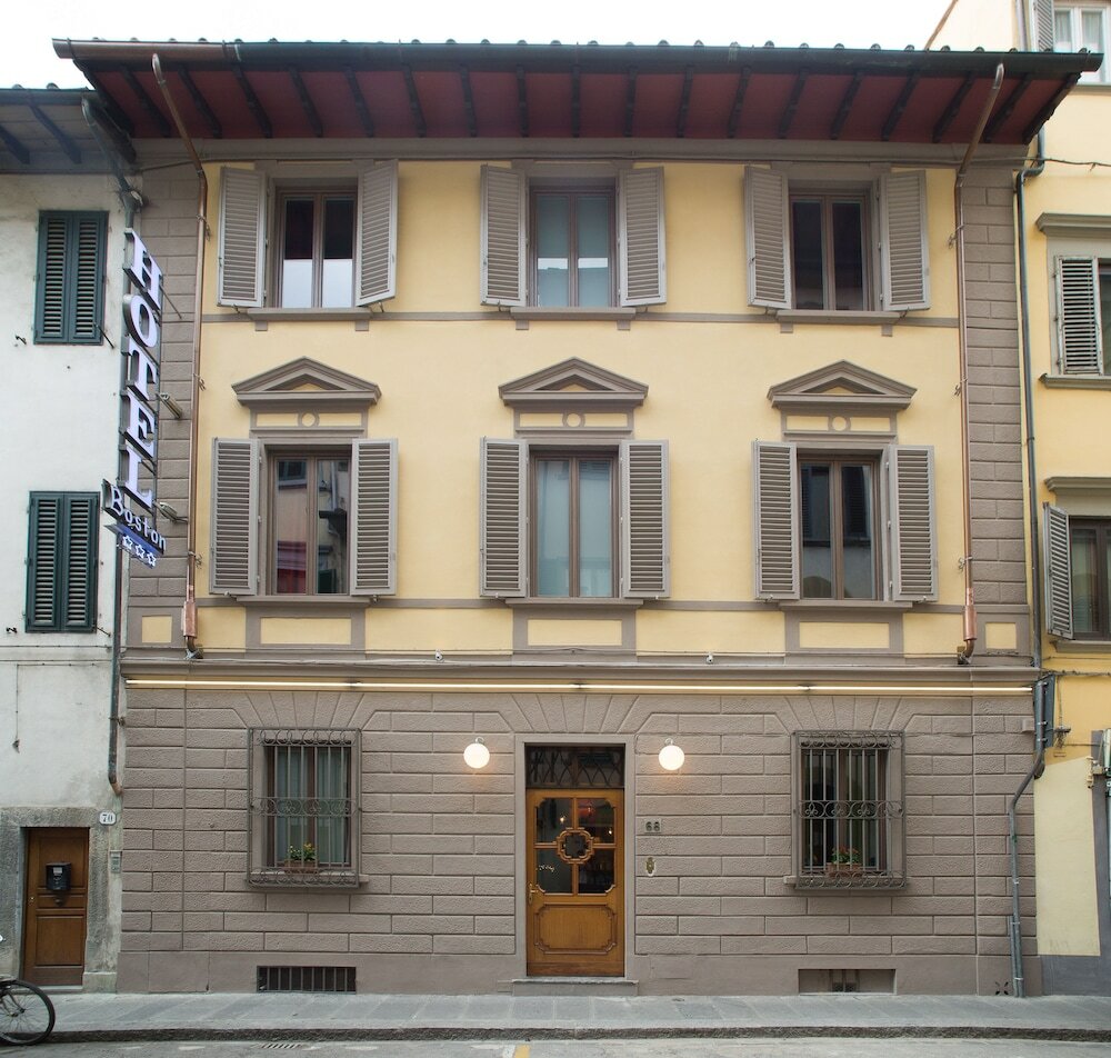 Фото отеля 3