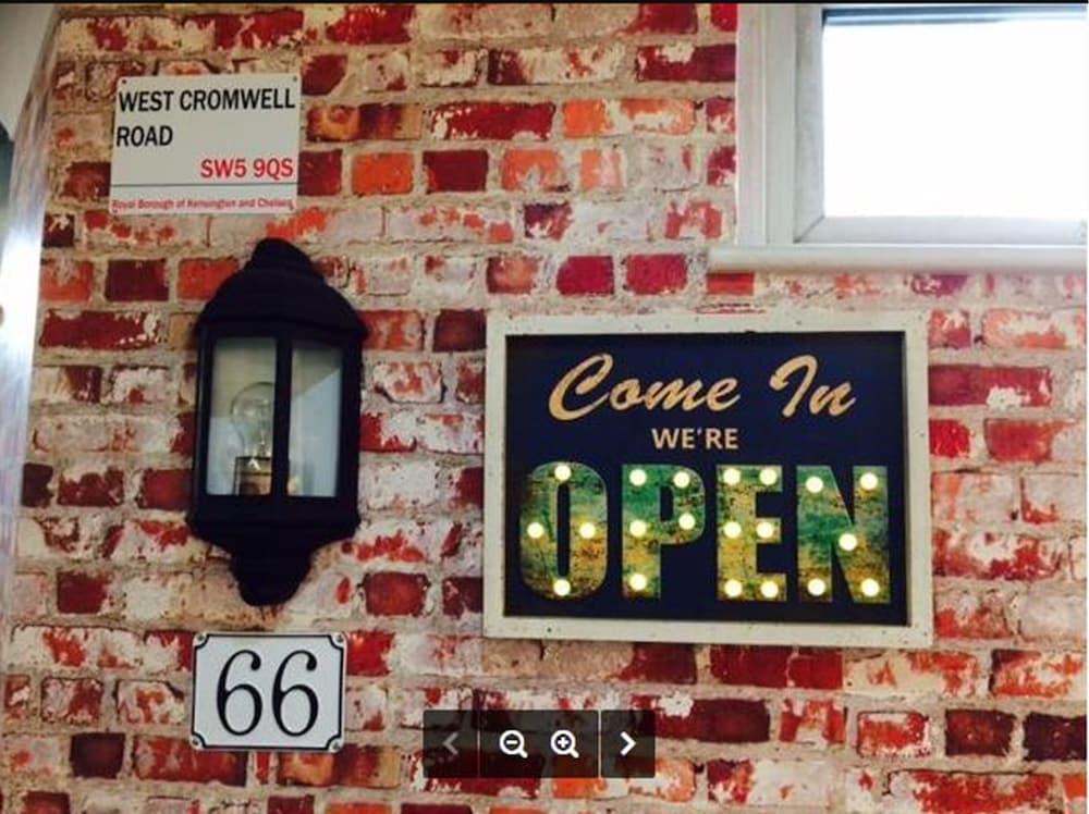 Фото West Cromwell Hotel